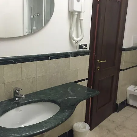 Apollo Colosseo Hotel 3*